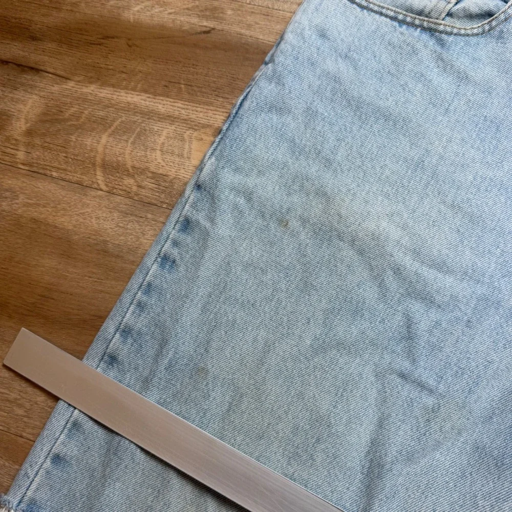 Vintage Levi's 550 Jean Shorts Mens 38 Blue Relaxed Fit Cut Off Made in USA